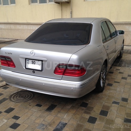 Mercedes E 320 2000, 155,000 km - 3.2 l - Bakı