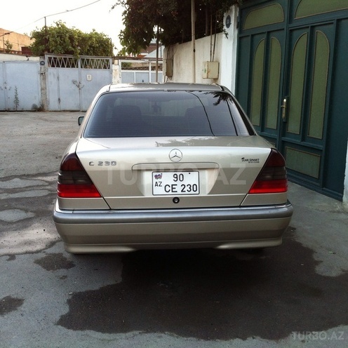 Mercedes C 230 1997, 162,000 km - 2.3 l - Bakı