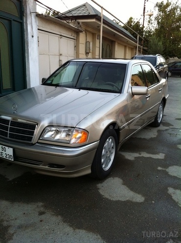 Mercedes C 230 1997, 162,000 km - 2.3 l - Bakı