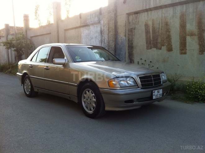Mercedes C 230 1997, 162,000 km - 2.3 l - Bakı