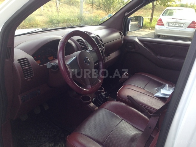 Nissan Navara 2011, 110,000 km - 2.5 l - Bərdə
