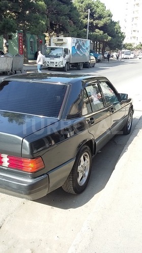 Mercedes 190 1990, 400,000 km - 2.0 l - Bakı