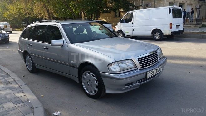 Mercedes C 220 2001, 19,800 km - 2.2 l - Bakı