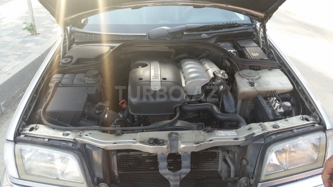 Mercedes C 220 2001, 19,800 km - 2.2 l - Bakı