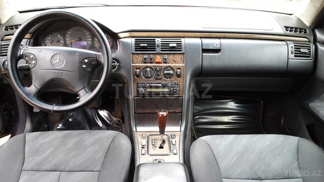 Mercedes  1999, 270,000 km - 2.2 l - Bakı