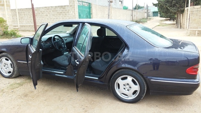 Mercedes  1999, 270,000 km - 2.2 l - Bakı