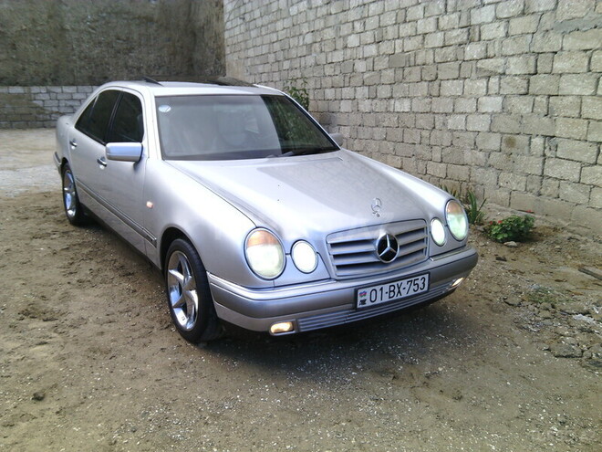 Mercedes E 200 1997, 255,000 km - 2.0 l - Bakı