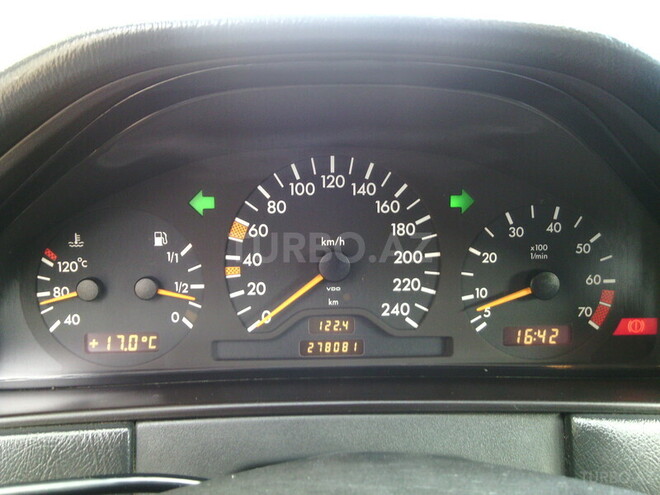 Mercedes E 200 1997, 255,000 km - 2.0 l - Bakı