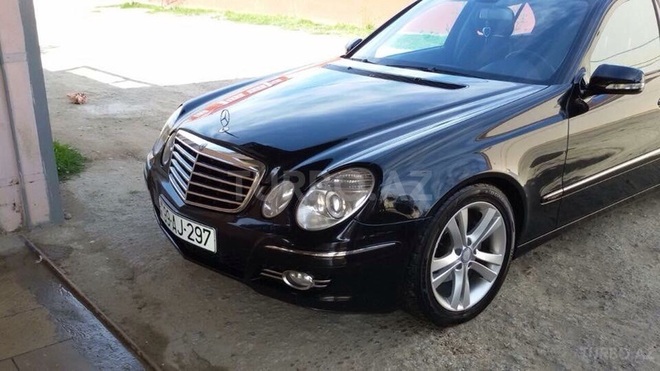 Mercedes E 220 2007, 104,000 km - 2.2 l - Bakı