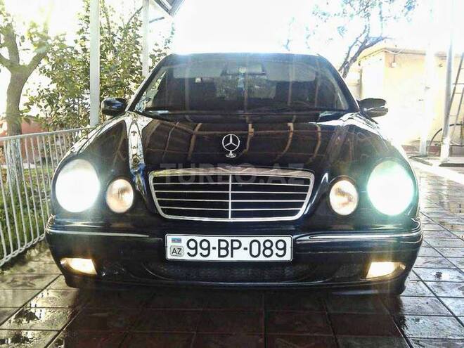 Mercedes E 220 2000, 200,000 km - 2.2 l - Sabirabad