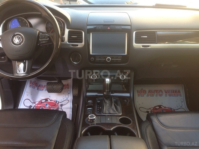 Volkswagen Touareg 2010, 131,000 km - 3.6 л - Bakı