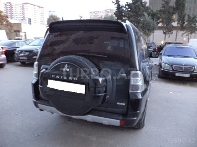 Mitsubishi Pajero 2011, 139,500 km - 3.5 л - Bakı
