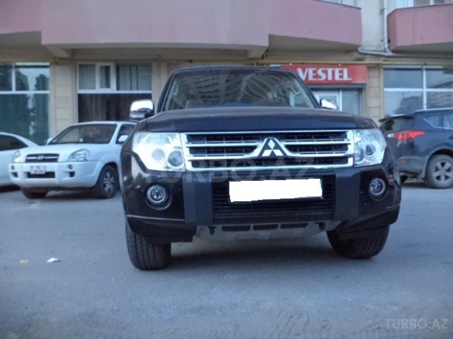 Mitsubishi Pajero 2011, 139,500 km - 3.5 л - Bakı