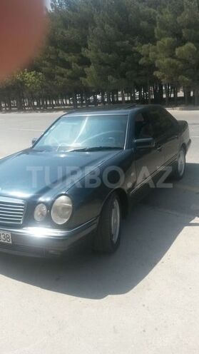 Mercedes E 200 1997, 290,000 km - 2.0 l - Sumqayıt