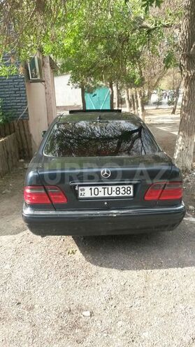 Mercedes E 200 1997, 290,000 km - 2.0 l - Sumqayıt