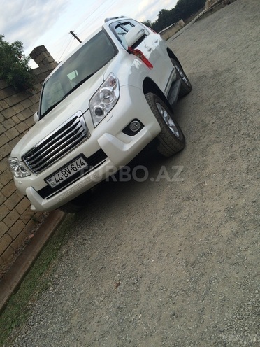 Toyota Prado 2010, 72,000 km - 7.0 l - Masallı