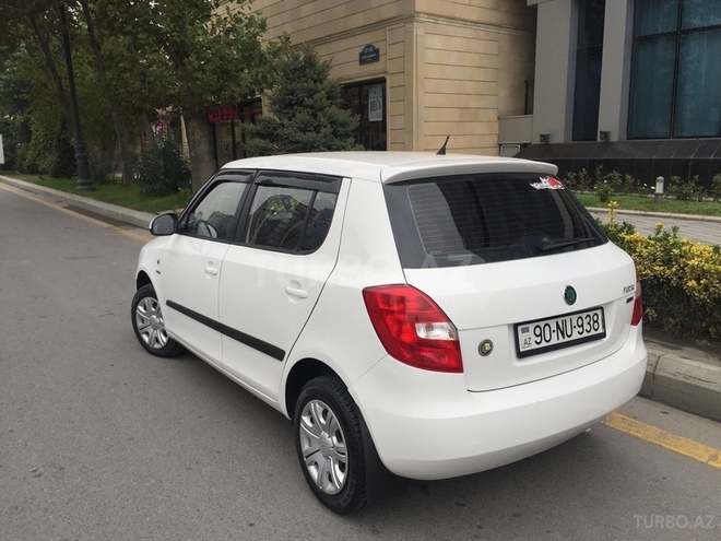 Skoda Fabia 2012, 45,000 km - 1.6 л - Bakı