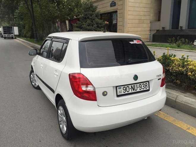 Skoda Fabia 2012, 45,000 km - 1.6 л - Bakı