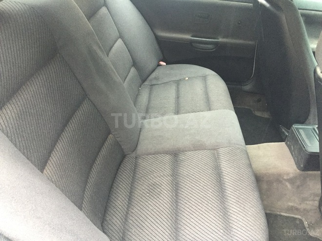 BMW 320 1991, 220,000 km - 2.0 l - Sumqayıt