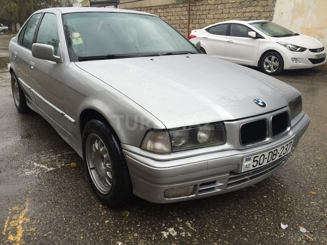 BMW 320 1991, 220,000 km - 2.0 l - Sumqayıt