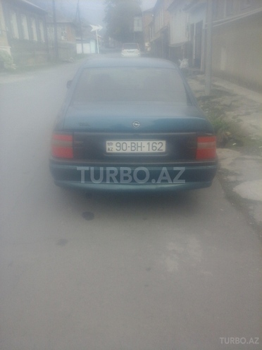 Opel Vectra 1995, 10,000 km - 1.6 л - Zaqatala