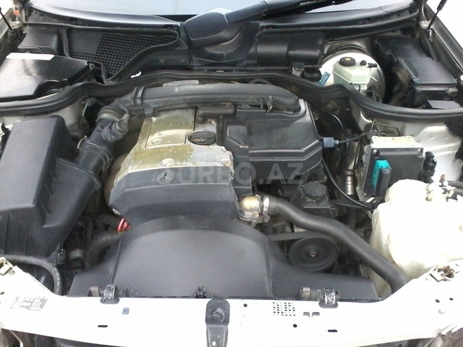 Mercedes E 230 1996, 282,300 km - 2.3 л - Sumqayıt