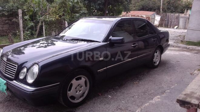 Mercedes E 280 1996, 209,996 km - 2.8 l - Bakı