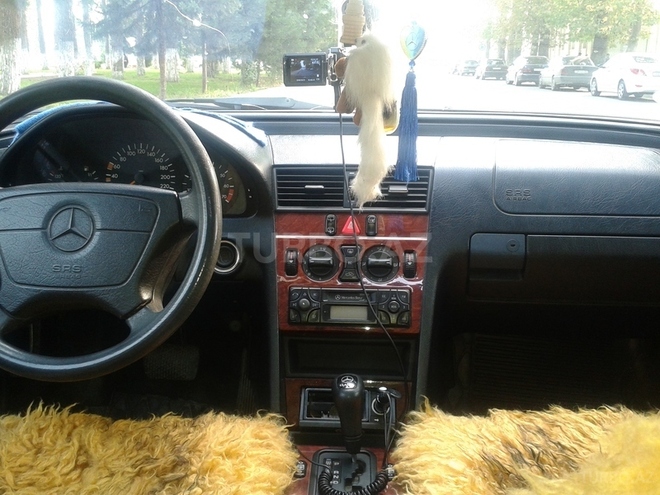 Mercedes C 180 1997, 200,000 km - 1.8 l - Mingəçevir
