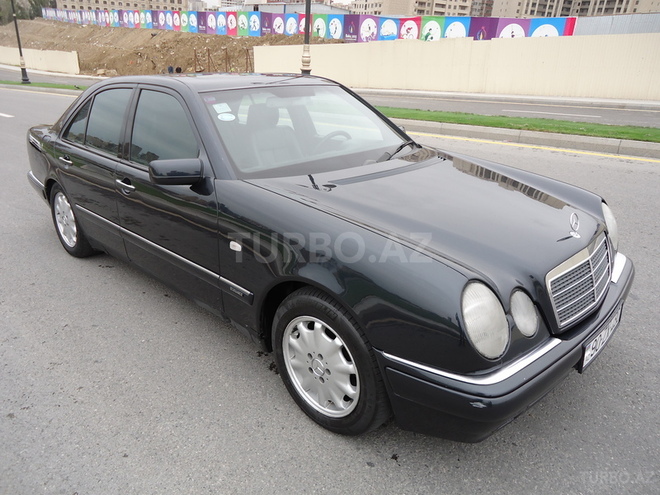 Mercedes E 300 1998, 197,644 km - 3.0 l - Bakı