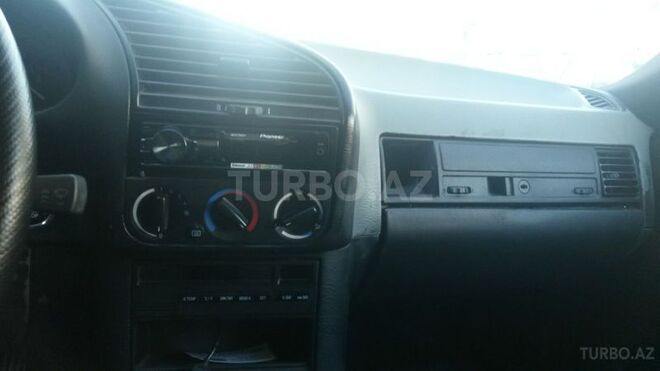 BMW 318 1992, 230,000 km - 1.8 л - Bakı