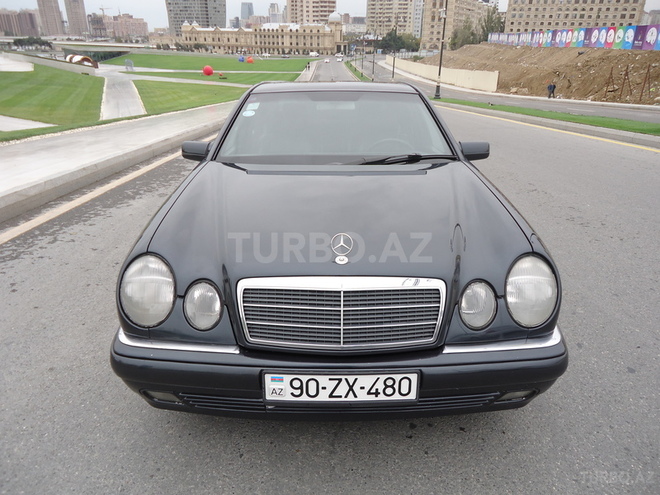Mercedes E 300 1998, 197,644 km - 3.0 l - Bakı