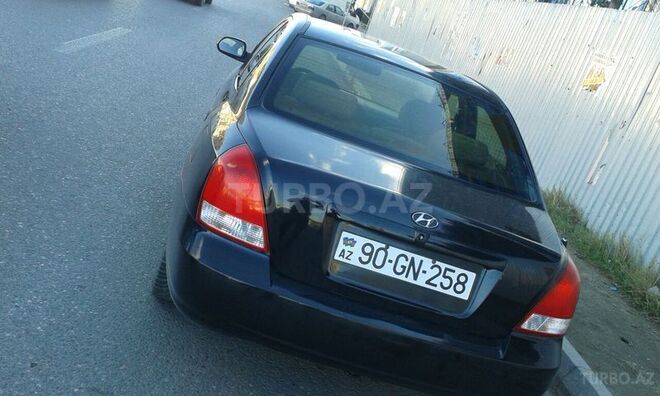 Hyundai Elantra 2002, 200,000 km - 2.0 l - Bakı