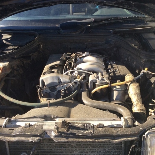 Mercedes E 200 1993, 182,000 km - 2.0 l - Bakı