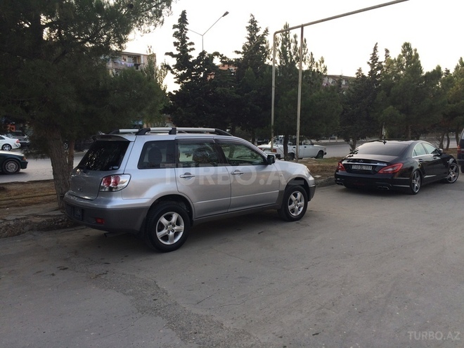 Mitsubishi Outlander 2003, 241,000 km - 2.4 л - Sumqayıt