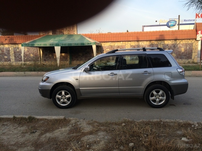 Mitsubishi Outlander 2003, 241,000 km - 2.4 л - Sumqayıt