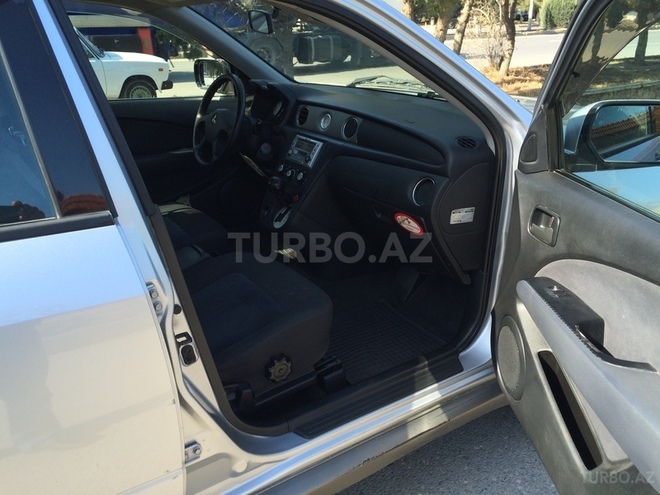 Mitsubishi Outlander 2003, 241,000 km - 2.4 л - Sumqayıt