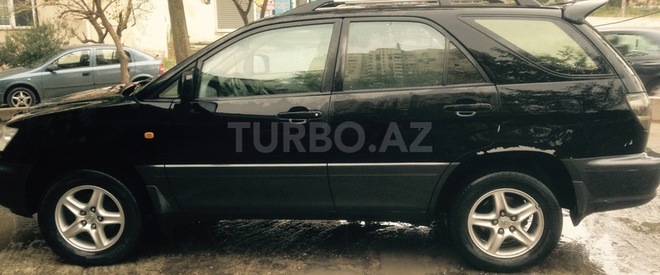 Toyota Harrier 1999, 141,000 km - 2.2 l - Bakı