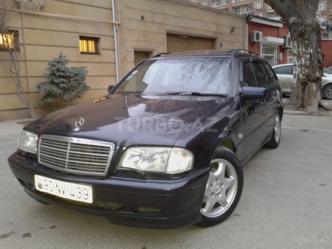 Mercedes C 220 2000, 270,000 km - 2.2 l - Bakı