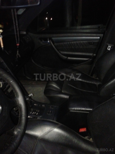 Mercedes C 220 2000, 270,000 km - 2.2 l - Bakı