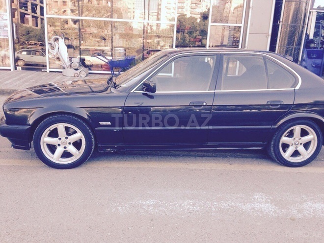 BMW 525 1994, 287,000 km - 2.5 l - Bakı