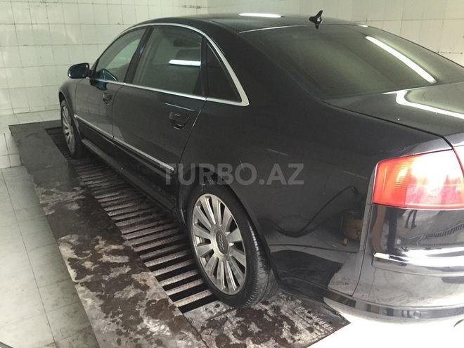 Audi A8 2004, 155,000 km - 3.0 l - Bakı