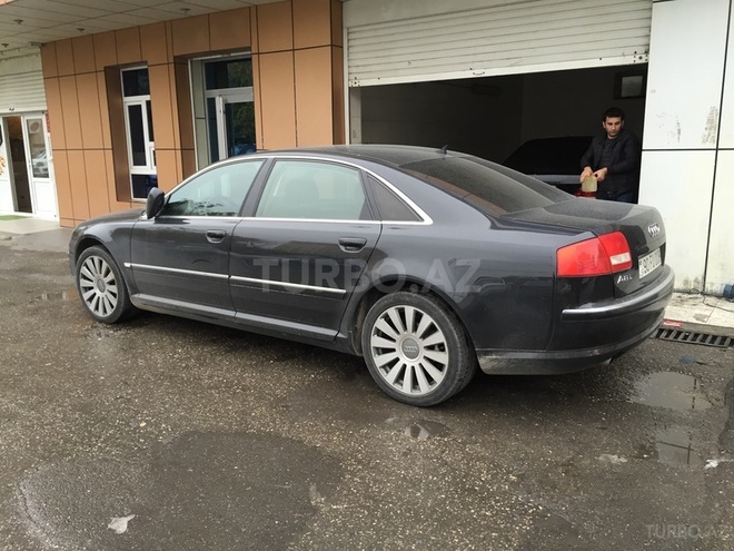 Audi A8 2004, 155,000 km - 3.0 l - Bakı