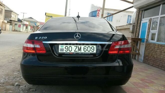 Mercedes E 220 2011, 84,000 km - 2.2 l - Bakı