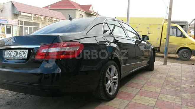 Mercedes E 220 2011, 84,000 km - 2.2 l - Bakı