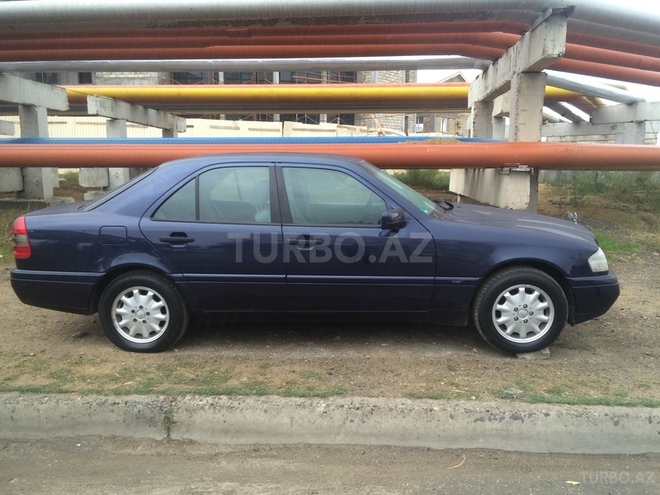 Mercedes C 180 1997, 230,000 km - 1.8 л - Bakı
