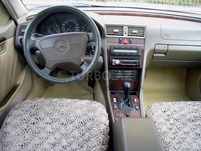 Mercedes C 230 1997, 178,000 km - 2.3 l - Bakı