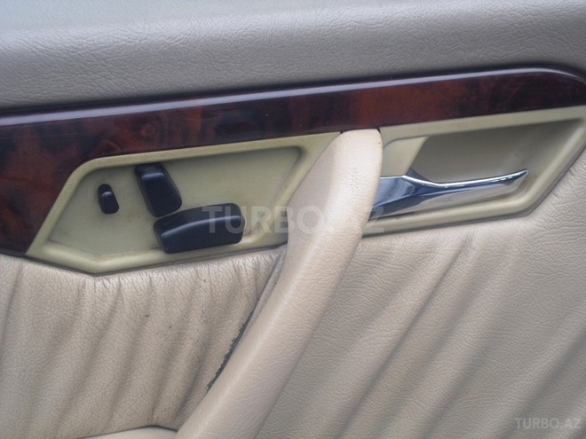 Mercedes C 230 1997, 178,000 km - 2.3 l - Bakı