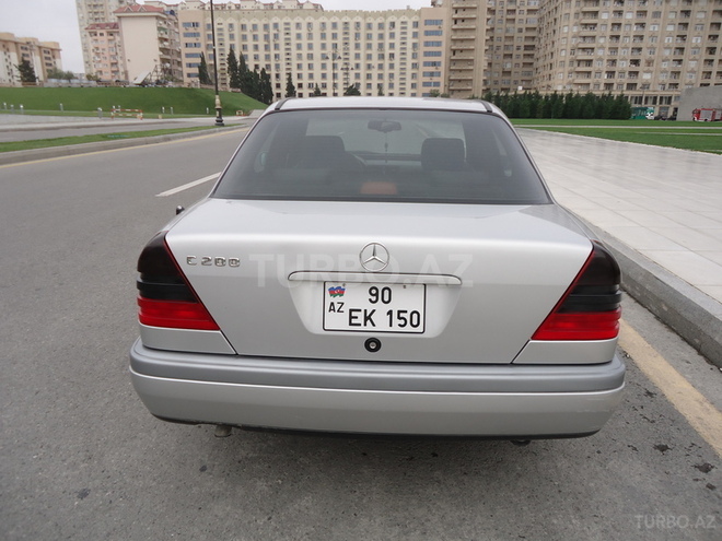 Mercedes C 200 1995, 194,564 km - 2.0 l - Bakı