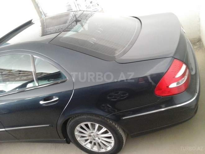 Mercedes E 320 2002, 232,400 km - 3.2 л - Sumqayıt