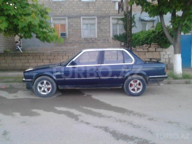 BMW  1987, 244,443 km - 1.6 л - Şamaxı
